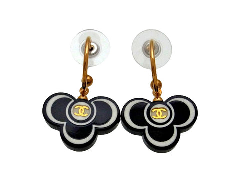 Vintage Chanel stud earrings CC logo black flower dangle