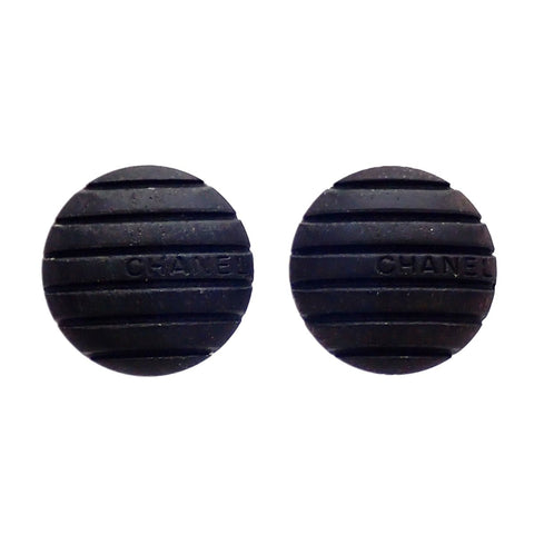 Auth Vintage Chanel stud earrings CC logo black round