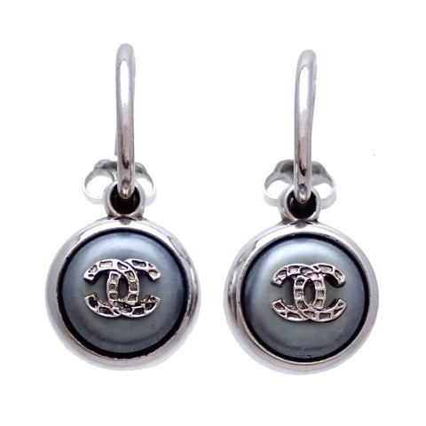 Auth Vintage Chanel stud earrings CC logo faux pearl silver dangle
