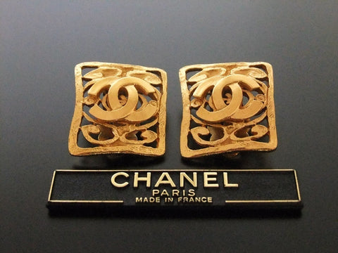 Authentic vintage Chanel earrings gold CC quad