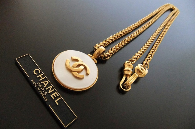 white chanel necklace authentic