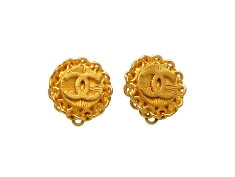 Vintage Chanel earrings CC logo round small