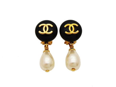 Authentic vintage Chanel earrings CC logo black round pearl dangle