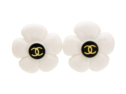 Chanel flower earrings CC logo white black Authentic Vintage Chanel