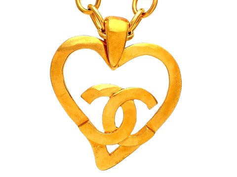Authentic vintage Chanel necklace CC logo heart