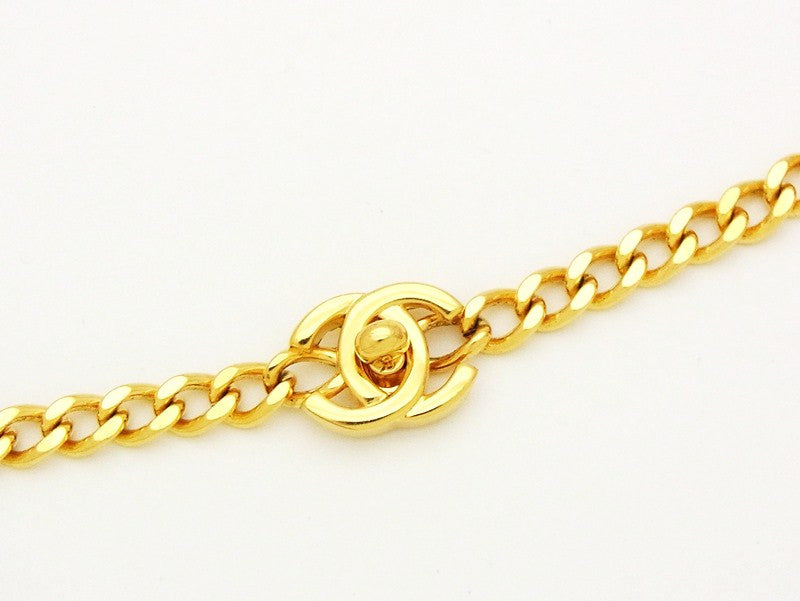 Authentic vintage Chanel necklace turnlock CC logo pendant gold