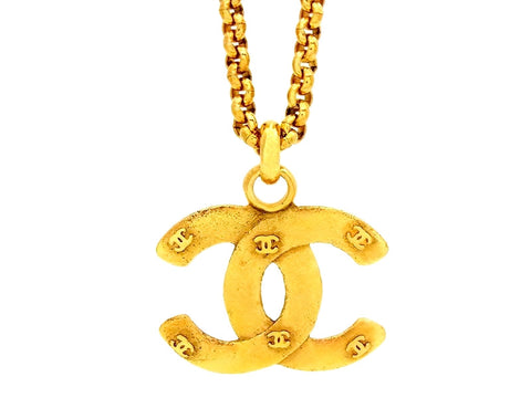 Vintage Chanel CC necklace double C logo pendant