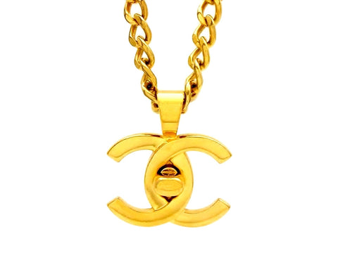 Vintage Chanel turnlock CC logo necklace
