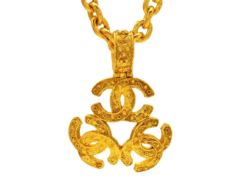 Vintage Chanel necklace triple CC logo