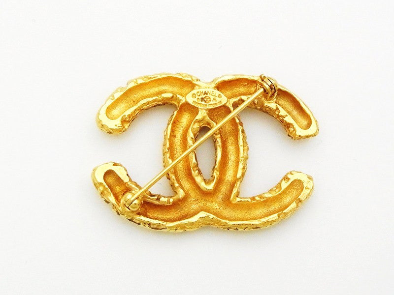 CHANEL Brooch Pin AUTH Coco chain Logo Rare Vintage Pin CC Gold Medal Cross  F/S