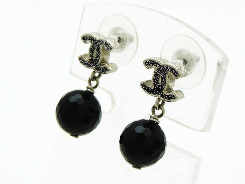 chanel black stud earrings